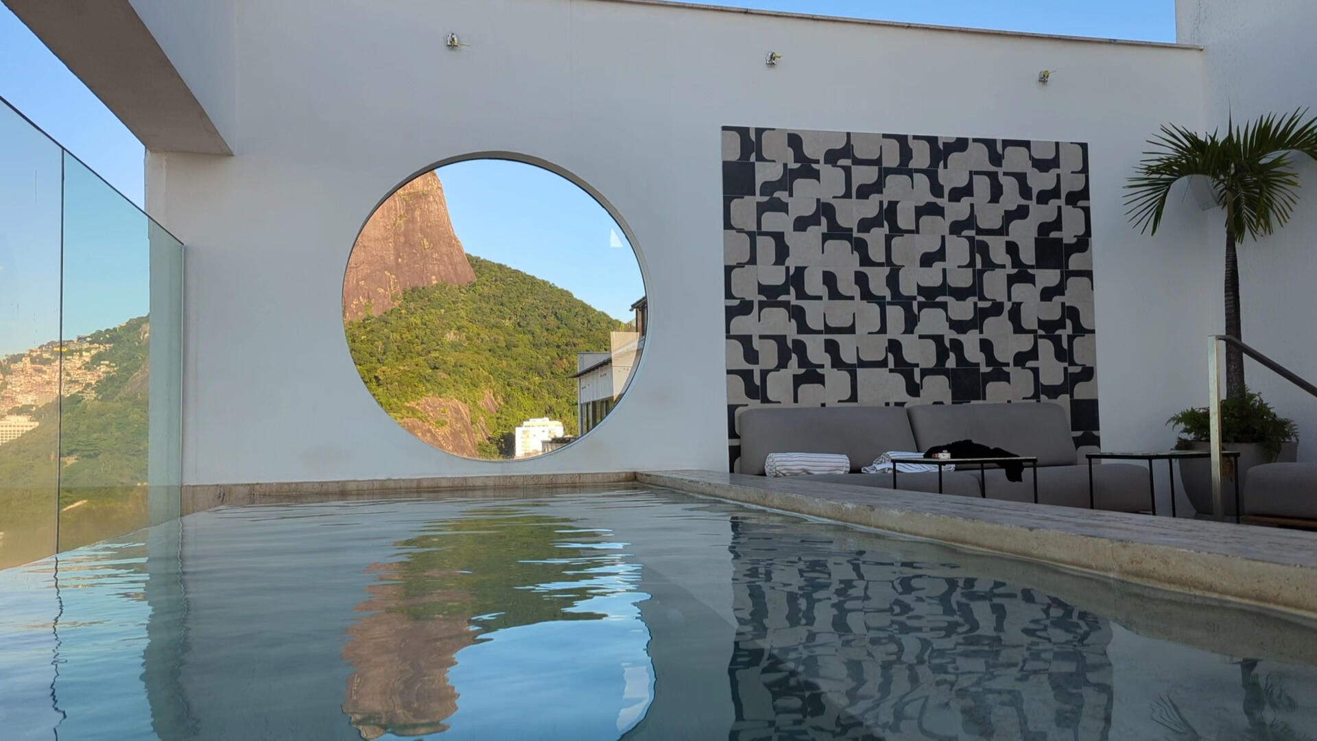 Janeiro Hotel