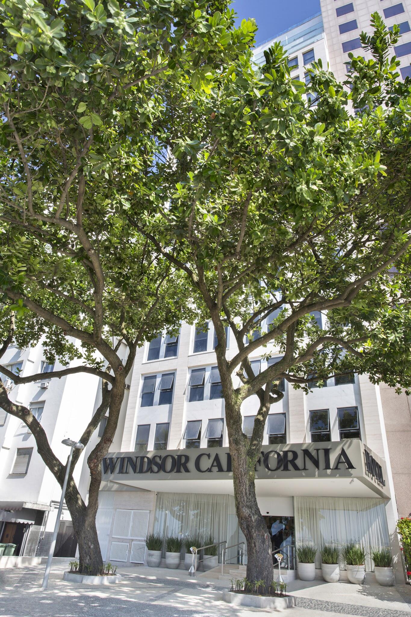 Windsor California Copacabana Hotel